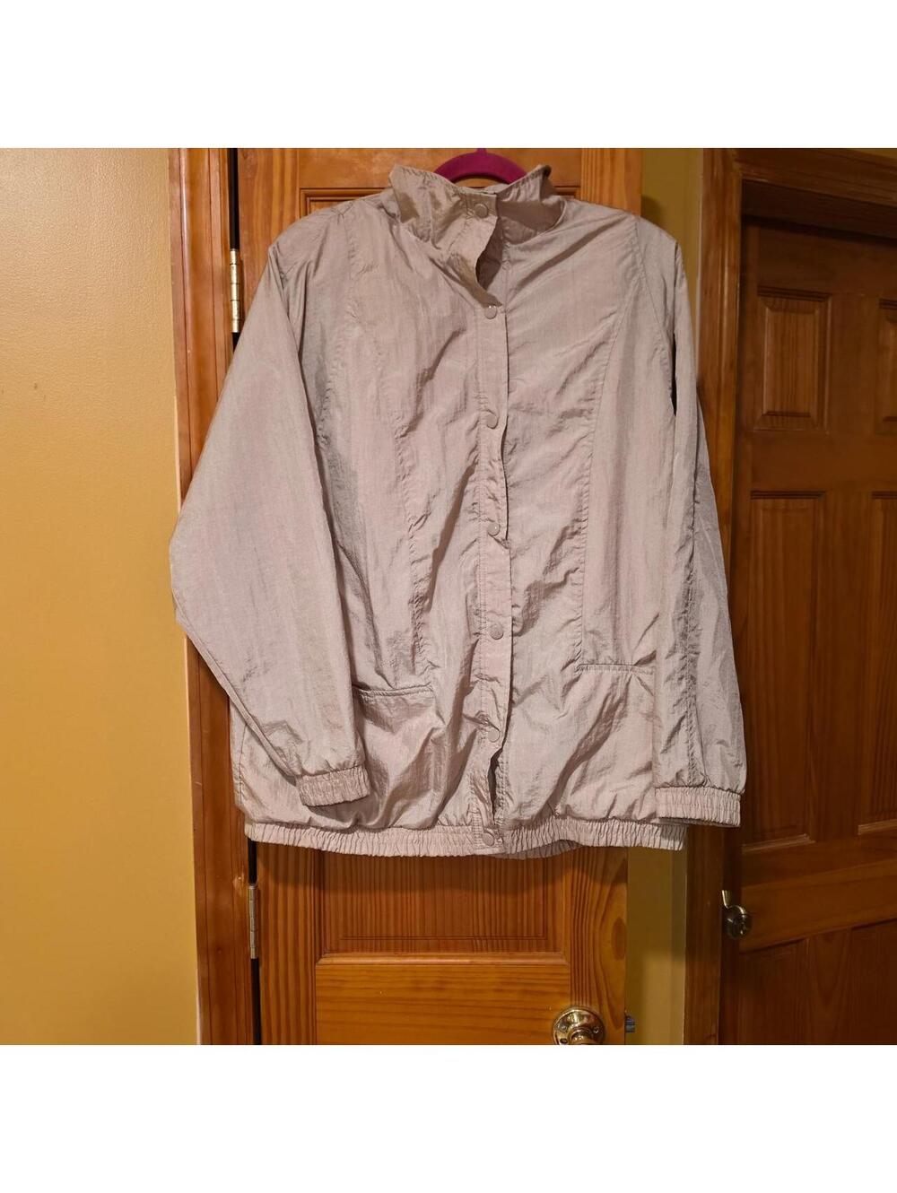Vintage Women's Tudor Court by Haband Tan Jacket Button Up Windbreaker Size XL